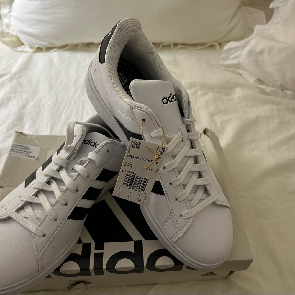 Casual men sneakers